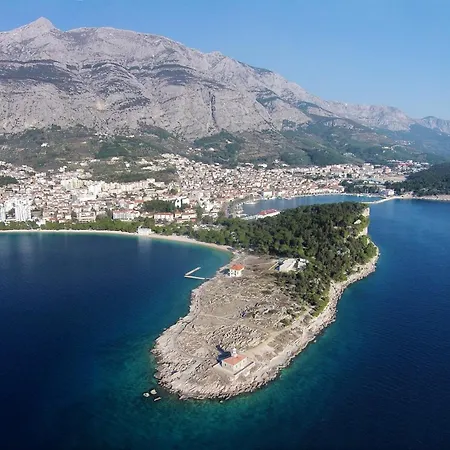 Apartamento With Parking Space - 25328 Makarska